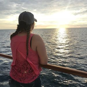 Meet your Posher, Abby